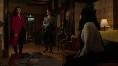 Charmed-Online-dot-nl_Charmed3x16WhattoExpectWhenYoureExpectingtheApocalypse0060.jpg