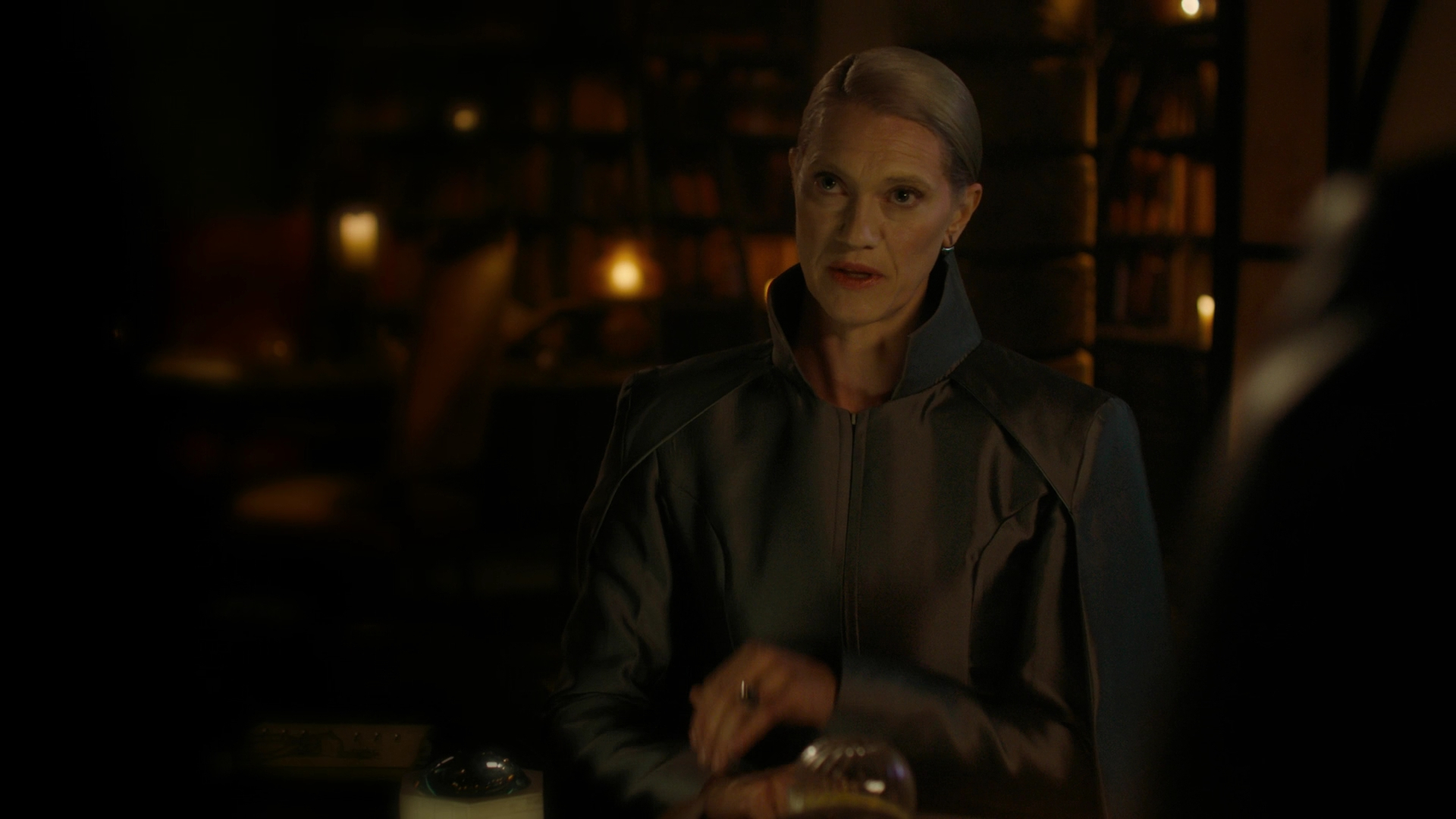 Charmed-Online-dot-nl_Charmed3x17TheCalmBeforeTheStorm0103.jpg