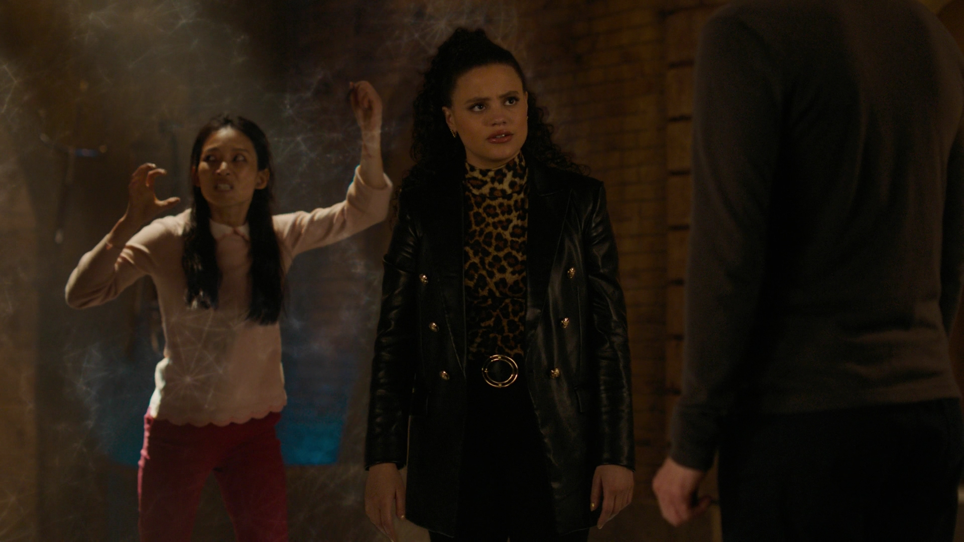 Charmed-Online-dot-nl_Charmed3x17TheCalmBeforeTheStorm0458.jpg