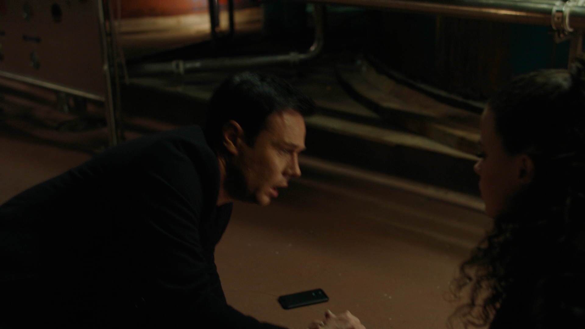 Charmed-Online-dot-nl_Charmed3x17TheCalmBeforeTheStorm0883.jpg