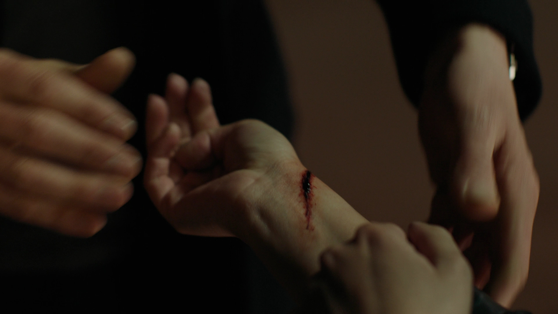 Charmed-Online-dot-nl_Charmed3x17TheCalmBeforeTheStorm0891.jpg