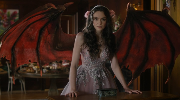 Charmed-Online-dot-nl_Charmed4x01NotThatGirl1707.jpg