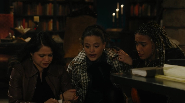 Charmed-Online-dot-nl_Charmed4x01NotThatGirl1731.jpg