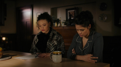 Charmed-Online-dot-nl_Charmed4x01NotThatGirl0702.jpg