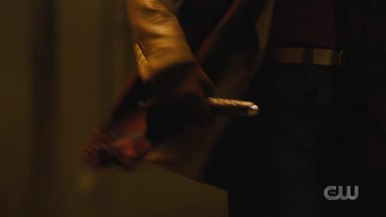 charmed-online-dot-nl_charmed4x02YouCantGoHomeAgain1034.jpg