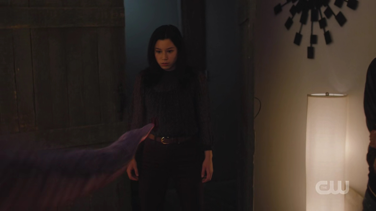charmed-online-dot-nl_charmed4x02YouCantGoHomeAgain1646.jpg