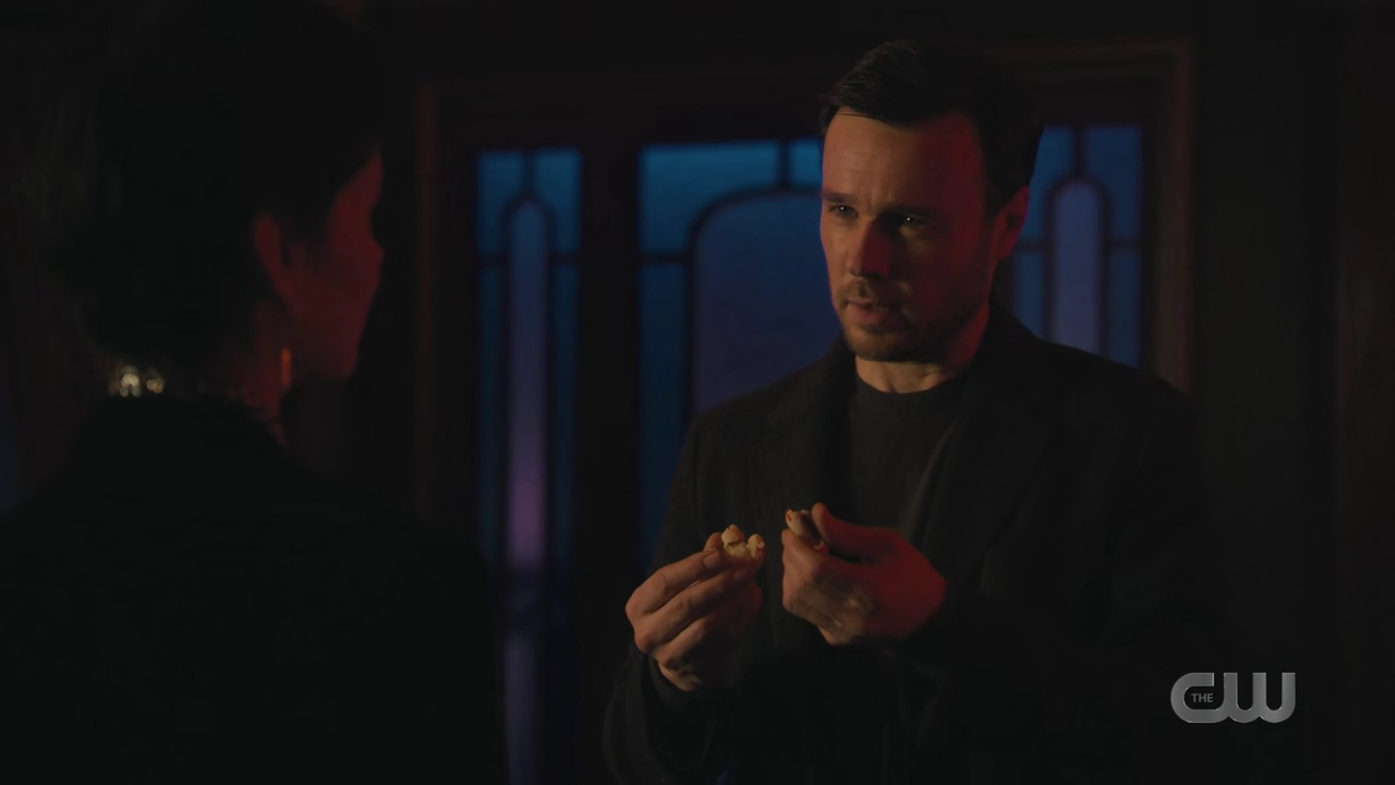 charmed-online-dot-nl_Charmed4x03UnluckyCharmed2200.jpg