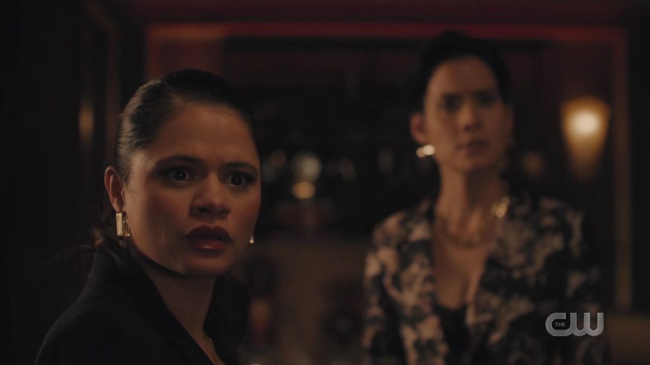 charmed-online-dot-nl_Charmed4x05TheSisterhoodoftheTravelingSandwich0591.jpg