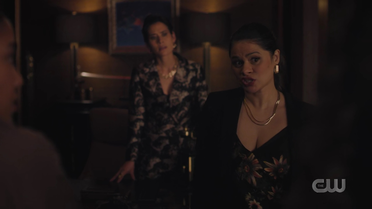 charmed-online-dot-nl_Charmed4x05TheSisterhoodoftheTravelingSandwich0684.jpg