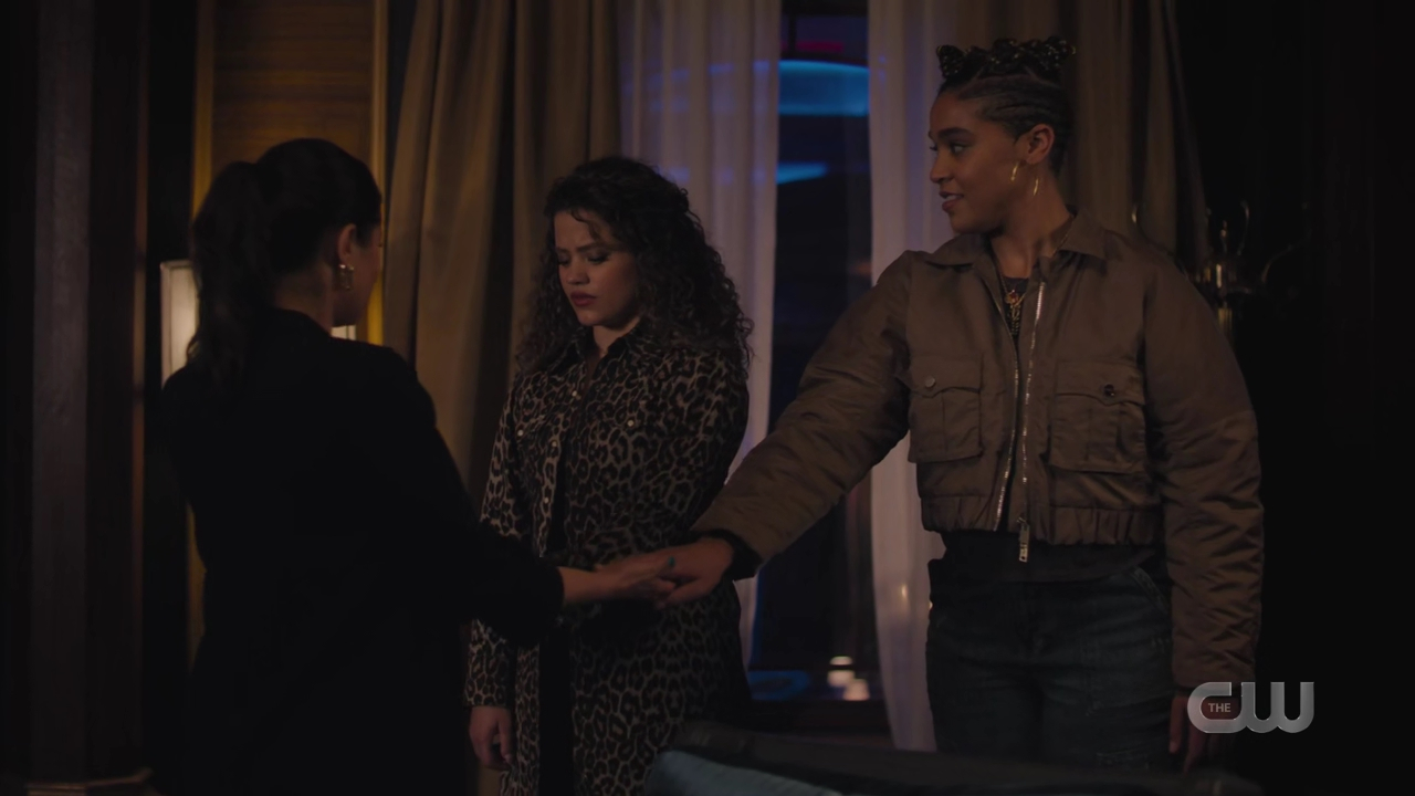 charmed-online-dot-nl_Charmed4x05TheSisterhoodoftheTravelingSandwich0732.jpg