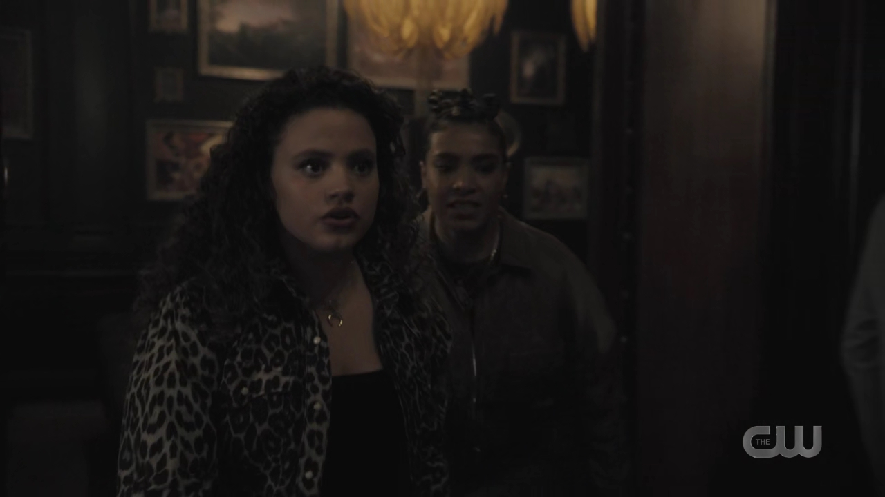 charmed-online-dot-nl_Charmed4x05TheSisterhoodoftheTravelingSandwich0864.jpg