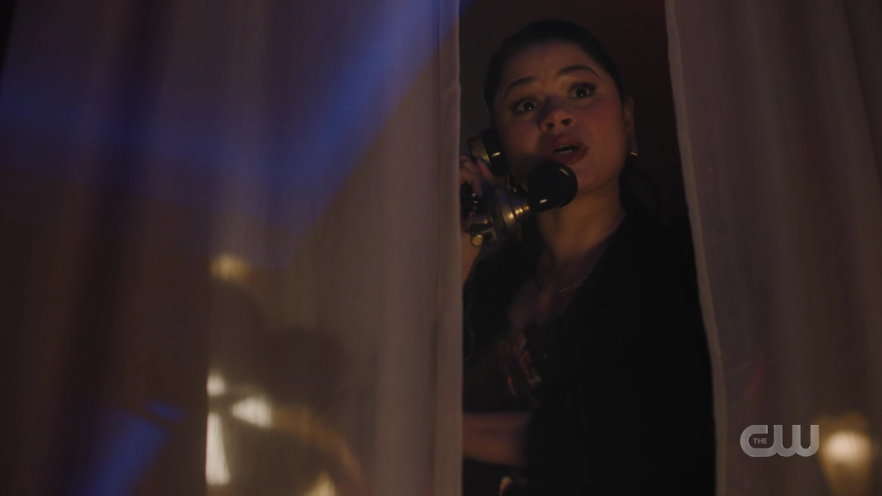 charmed-online-dot-nl_Charmed4x05TheSisterhoodoftheTravelingSandwich1236.jpg