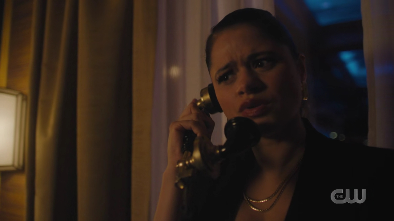 charmed-online-dot-nl_Charmed4x05TheSisterhoodoftheTravelingSandwich1265.jpg