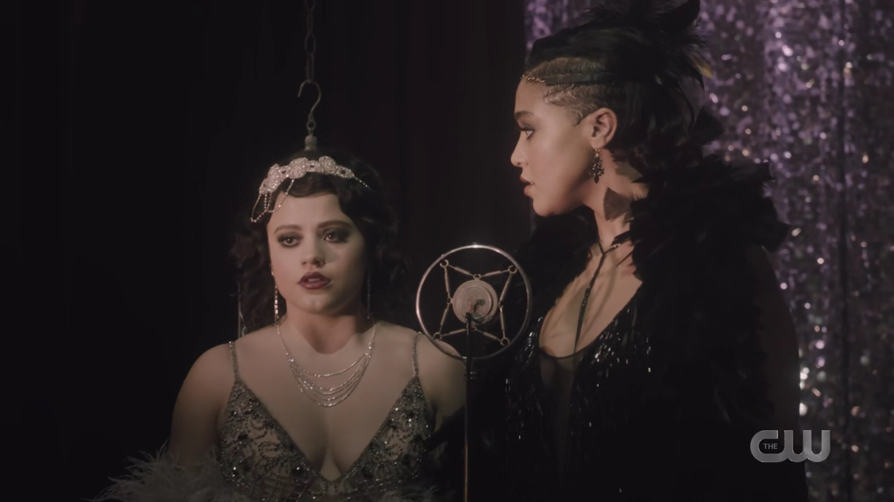 charmed-online-dot-nl_Charmed4x05TheSisterhoodoftheTravelingSandwich1394.jpg