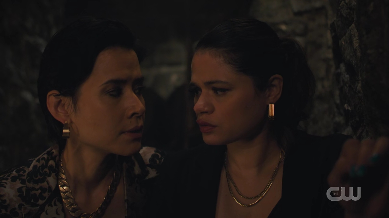 charmed-online-dot-nl_Charmed4x05TheSisterhoodoftheTravelingSandwich1527.jpg
