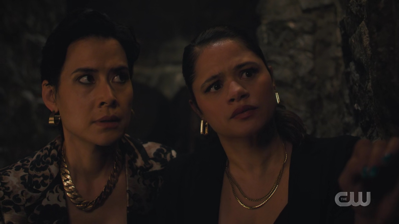 charmed-online-dot-nl_Charmed4x05TheSisterhoodoftheTravelingSandwich1531.jpg