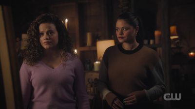 charmed-online-dot-nl_Charmed4x05TheSisterhoodoftheTravelingSandwich2285.jpg