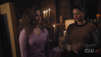 charmed-online-dot-nl_Charmed4x05TheSisterhoodoftheTravelingSandwich2297.jpg