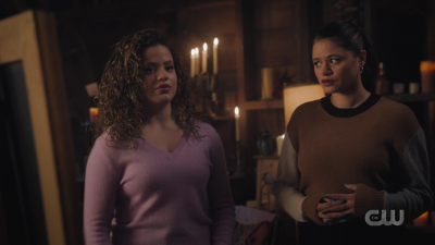 charmed-online-dot-nl_Charmed4x05TheSisterhoodoftheTravelingSandwich2298.jpg