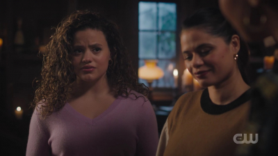 charmed-online-dot-nl_Charmed4x05TheSisterhoodoftheTravelingSandwich2315.jpg