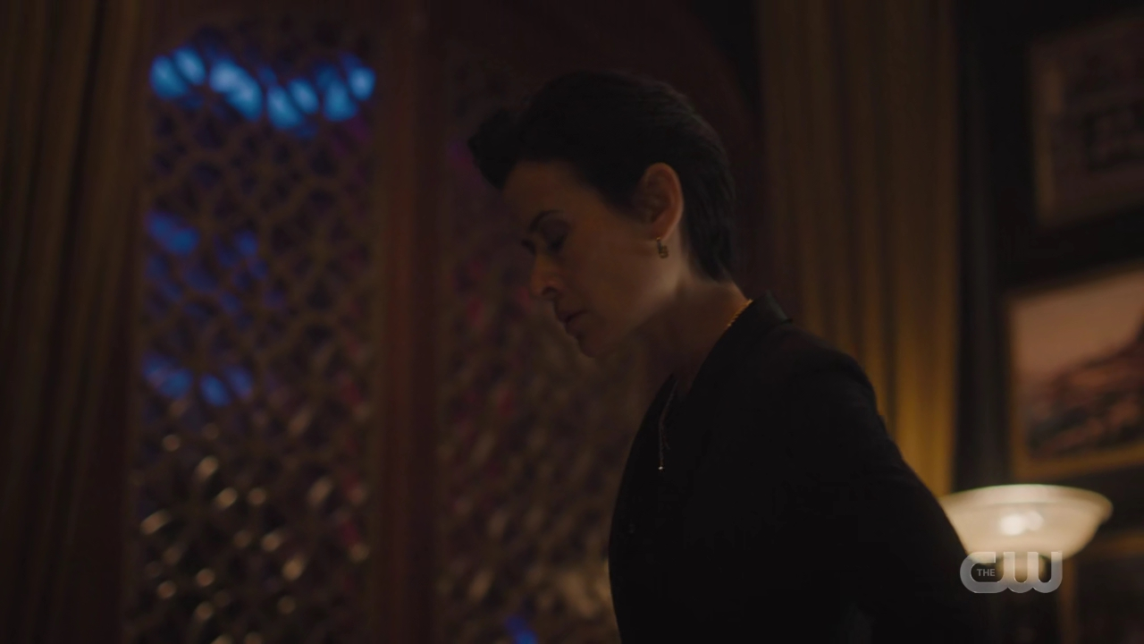 charmed-online-dot-nl_Charmed4x06TheTallymanCometh0346.jpg