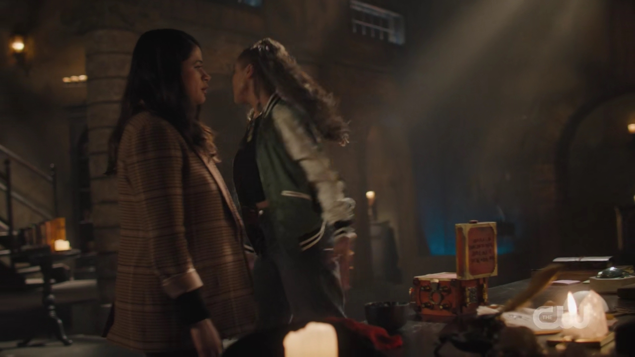 charmed-online-dot-nl_Charmed4x06TheTallymanCometh0675.jpg