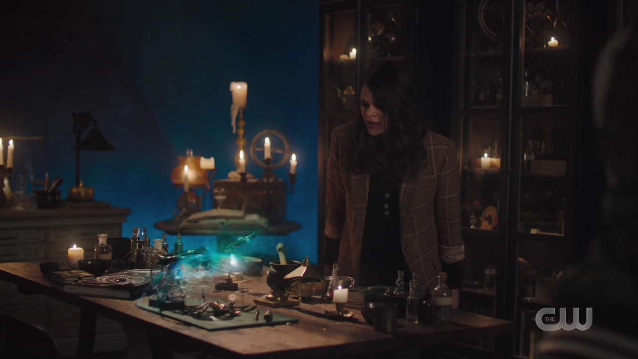 charmed-online-dot-nl_Charmed4x06TheTallymanCometh1629.jpg