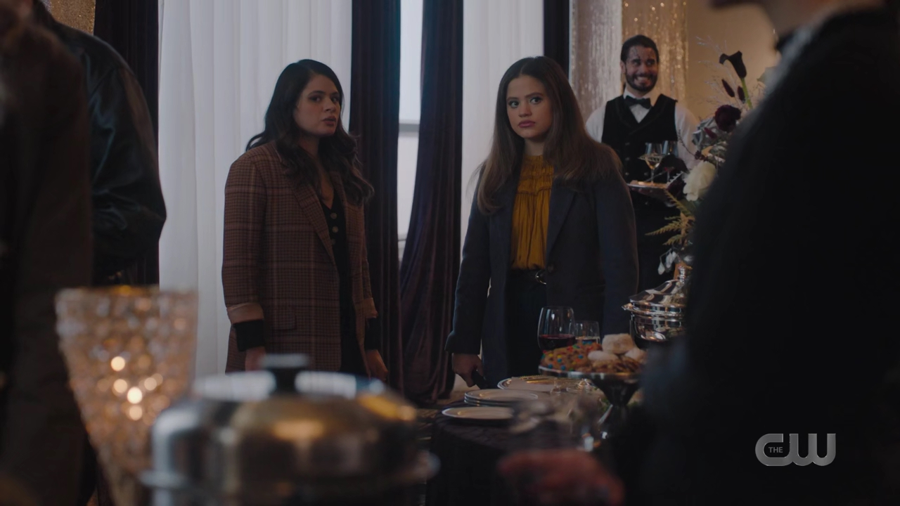 charmed-online-dot-nl_Charmed4x06TheTallymanCometh1811.jpg
