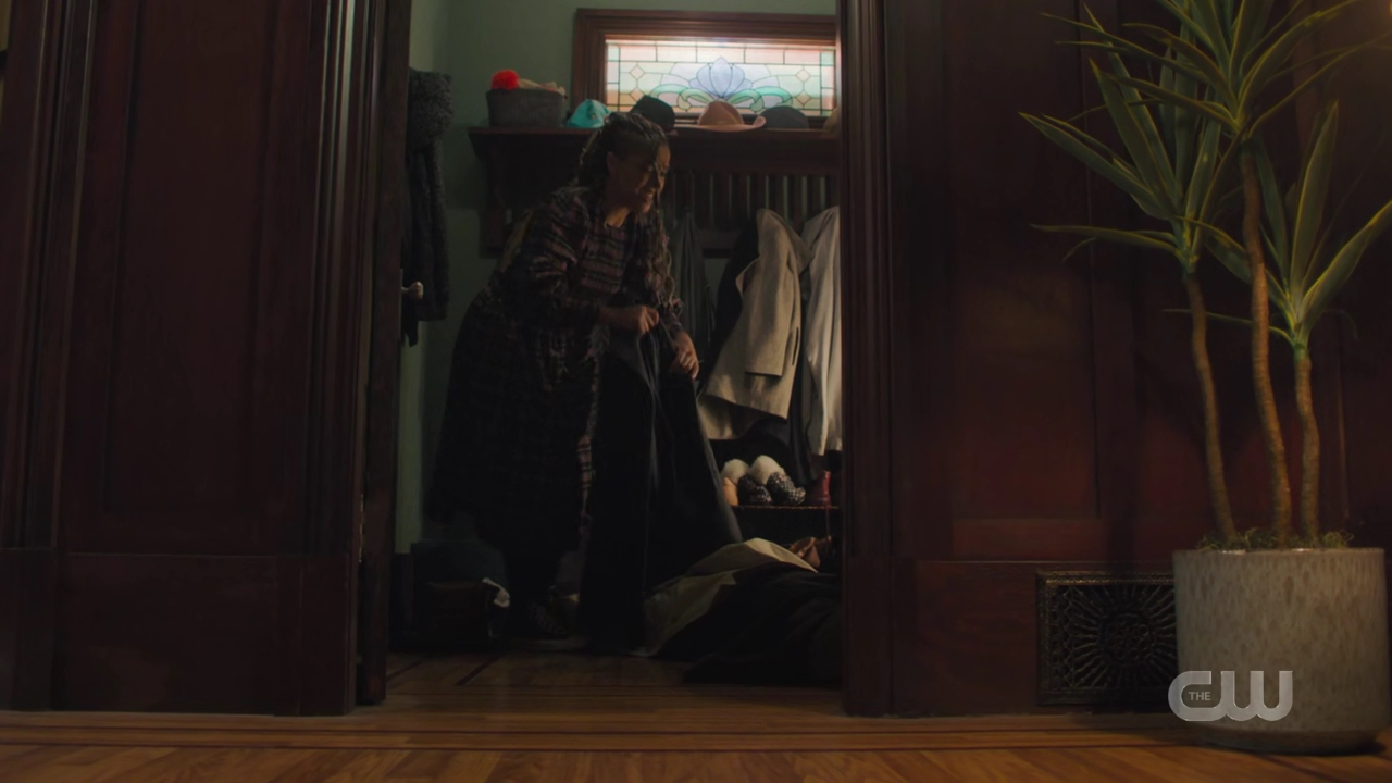 charmed-online-dot-nl_Charmed4x07CatsandCamelsandElephantsohmy1341.jpg charmed-online-dot-nl_Charmed4x07CatsandCamelsandElephantsohmy1341.jpg