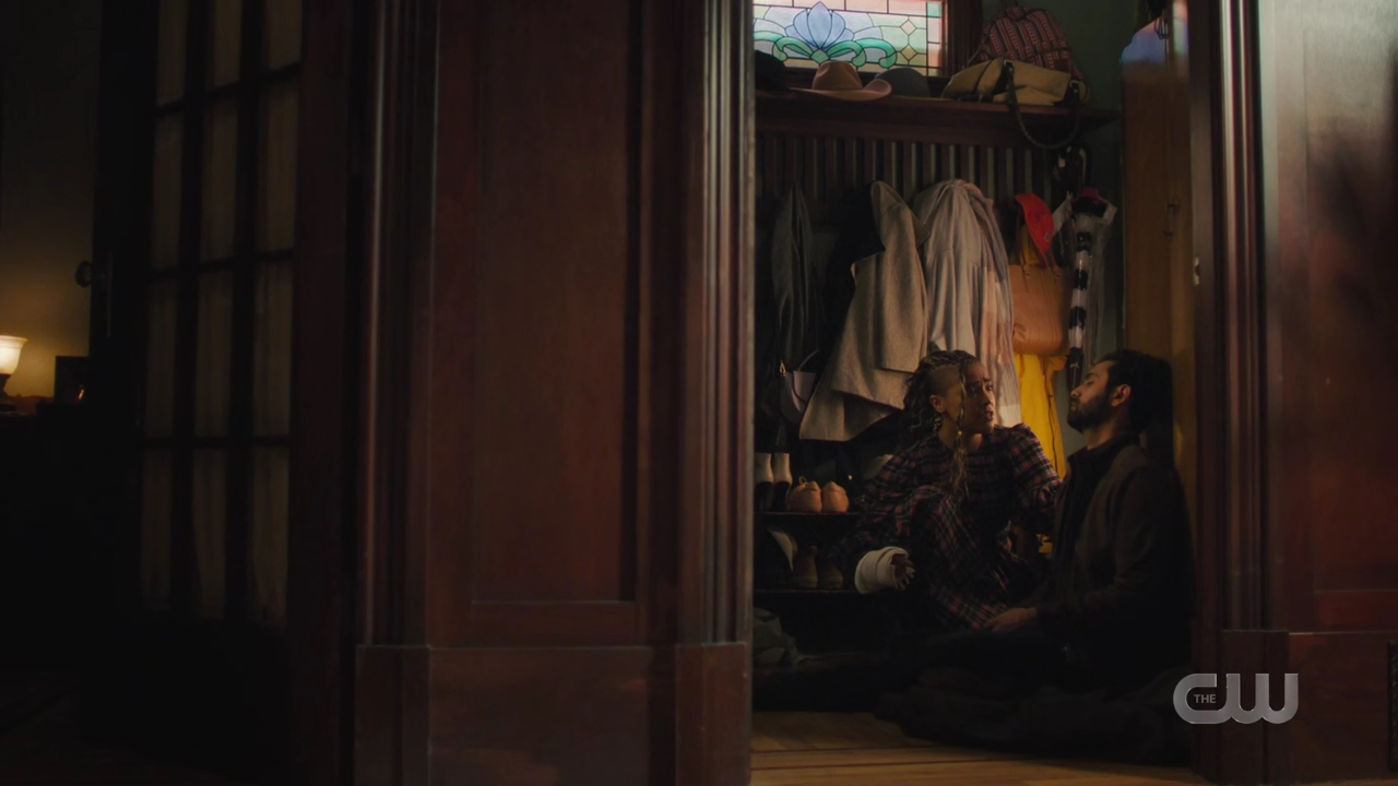 charmed-online-dot-nl_Charmed4x07CatsandCamelsandElephantsohmy1536.jpg charmed-online-dot-nl_Charmed4x07CatsandCamelsandElephantsohmy1536.jpg