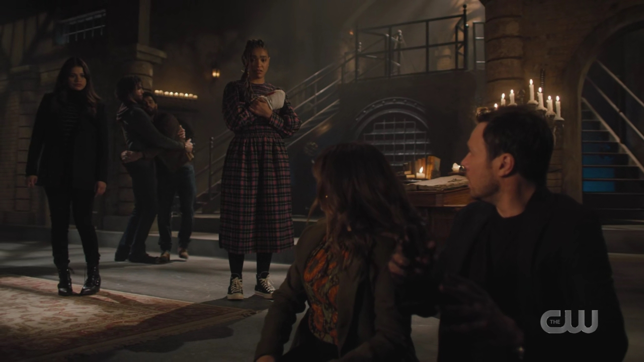 charmed-online-dot-nl_Charmed4x07CatsandCamelsandElephantsohmy1819.jpg charmed-online-dot-nl_Charmed4x07CatsandCamelsandElephantsohmy1819.jpg