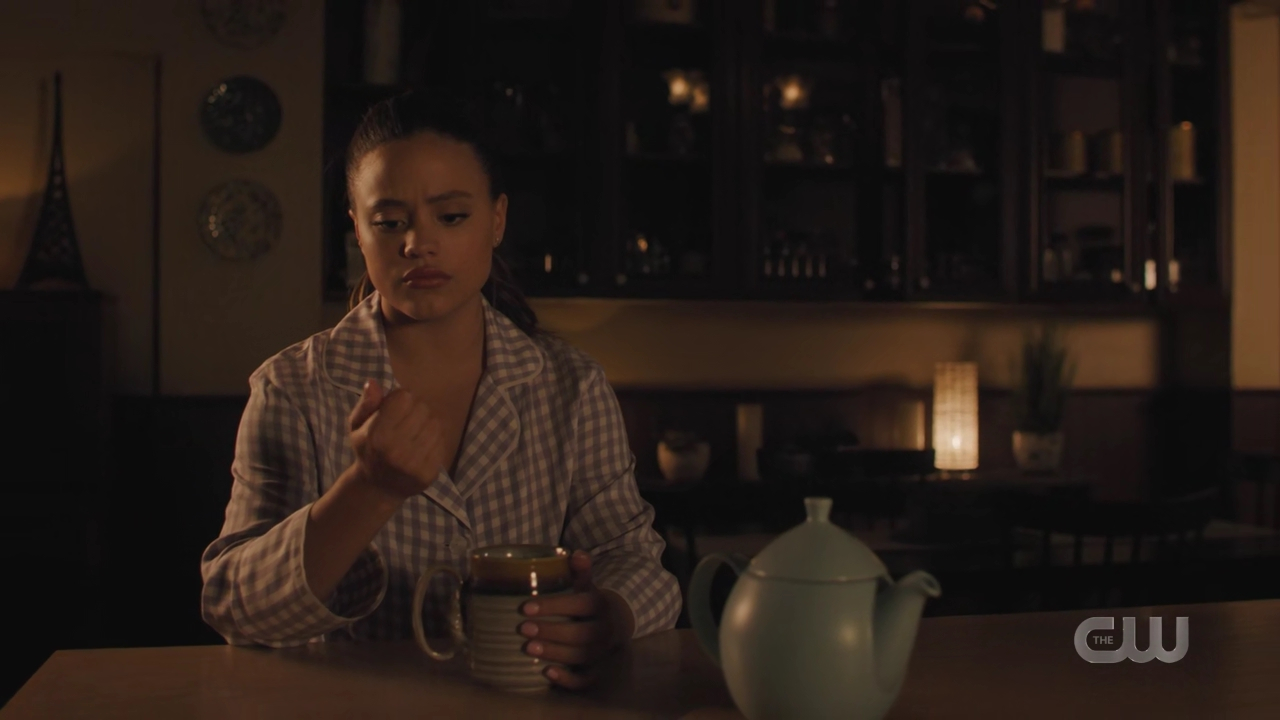 charmed-online-dot-nl_Charmed4x07CatsandCamelsandElephantsohmy2003.jpg charmed-online-dot-nl_Charmed4x07CatsandCamelsandElephantsohmy2003.jpg