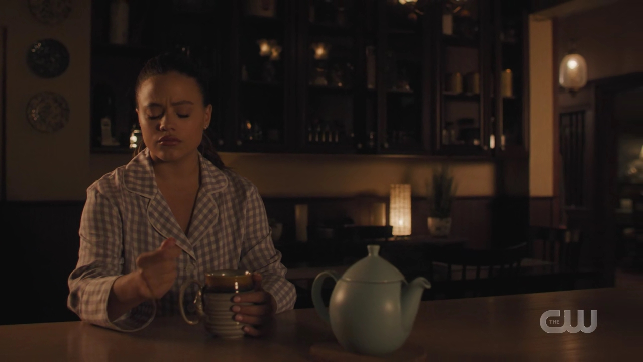 charmed-online-dot-nl_Charmed4x07CatsandCamelsandElephantsohmy2005.jpg charmed-online-dot-nl_Charmed4x07CatsandCamelsandElephantsohmy2005.jpg