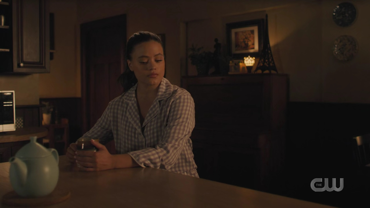 charmed-online-dot-nl_Charmed4x07CatsandCamelsandElephantsohmy2015.jpg