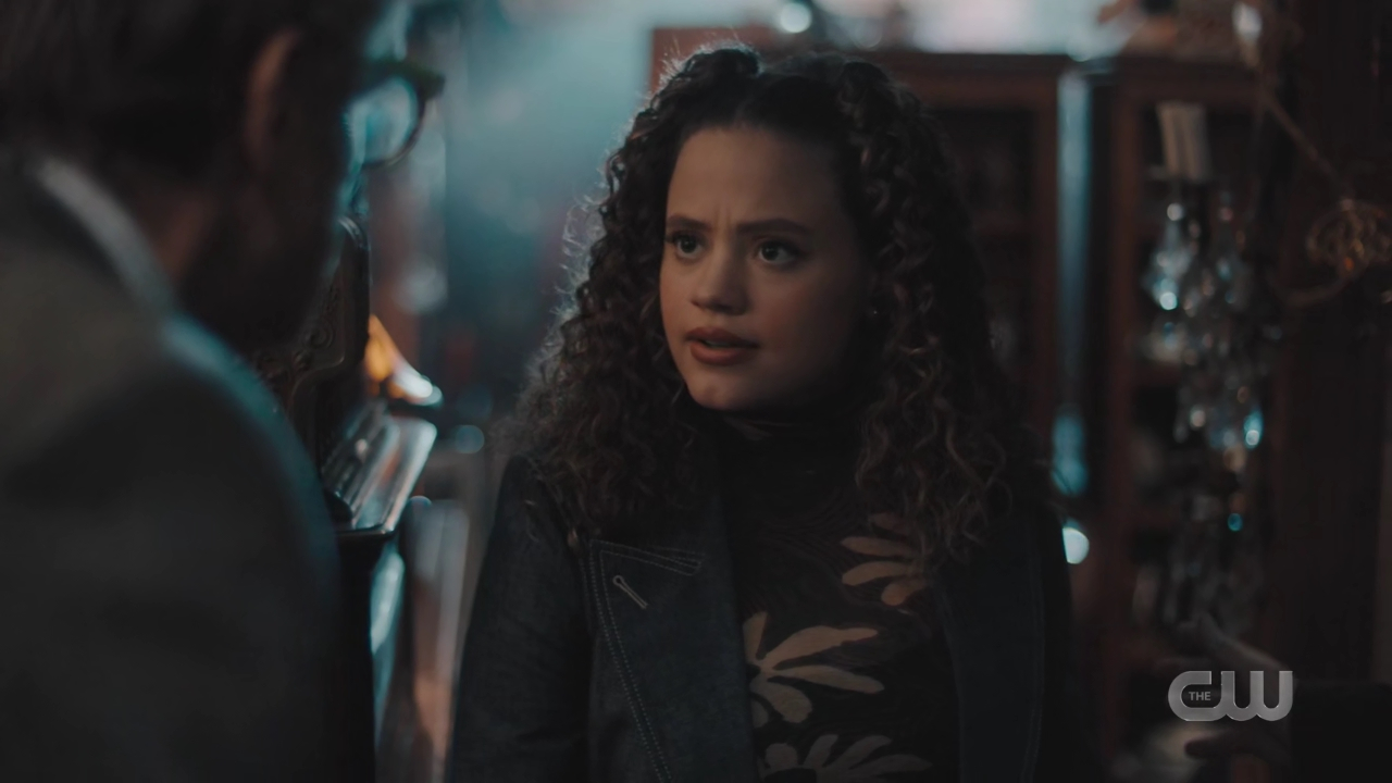 charmed-online-dot-nl_Charmed4x08Unveiled0367.jpg