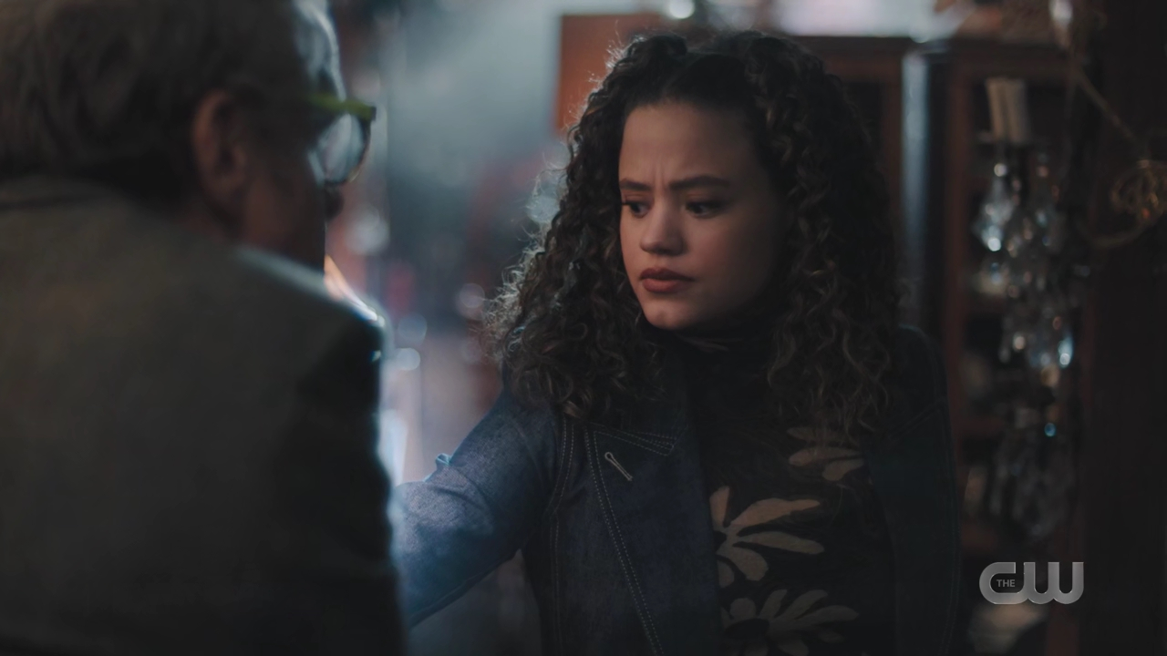 charmed-online-dot-nl_Charmed4x08Unveiled0379.jpg