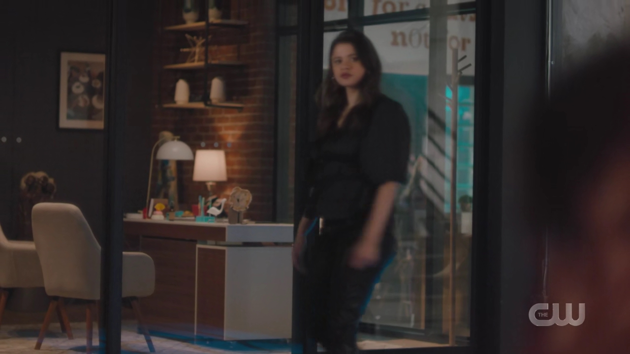 charmed-online-dot-nl_Charmed4x08Unveiled0383.jpg