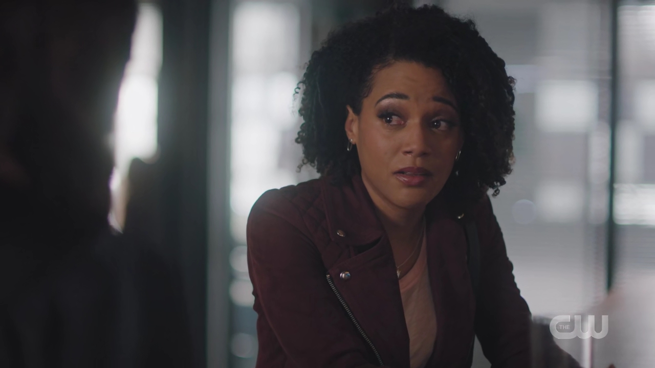 charmed-online-dot-nl_Charmed4x08Unveiled0406.jpg