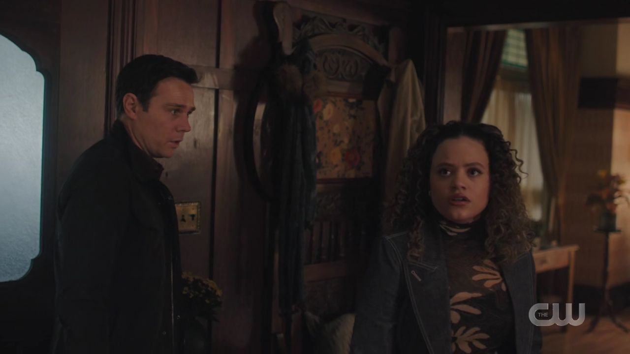 charmed-online-dot-nl_Charmed4x08Unveiled0720.jpg