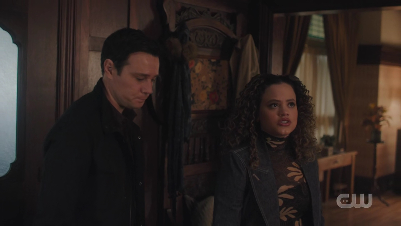 charmed-online-dot-nl_Charmed4x08Unveiled0721.jpg