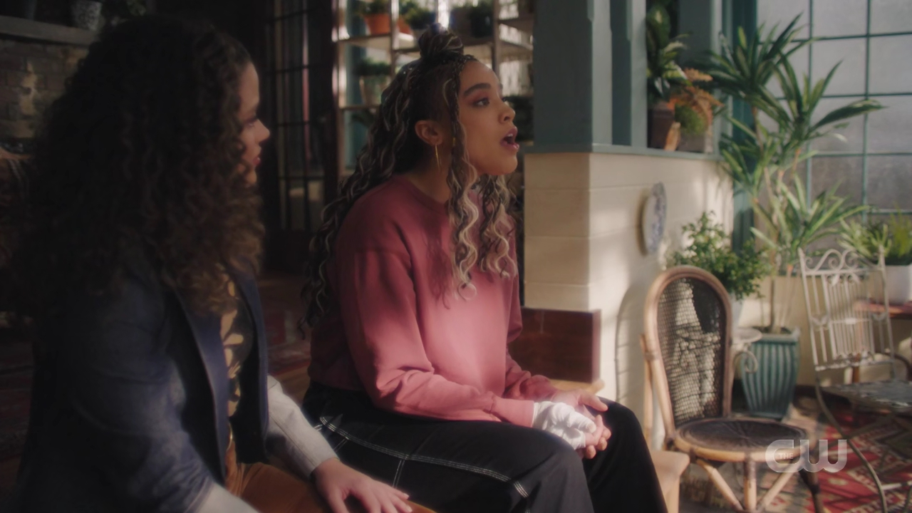 charmed-online-dot-nl_Charmed4x08Unveiled0784.jpg