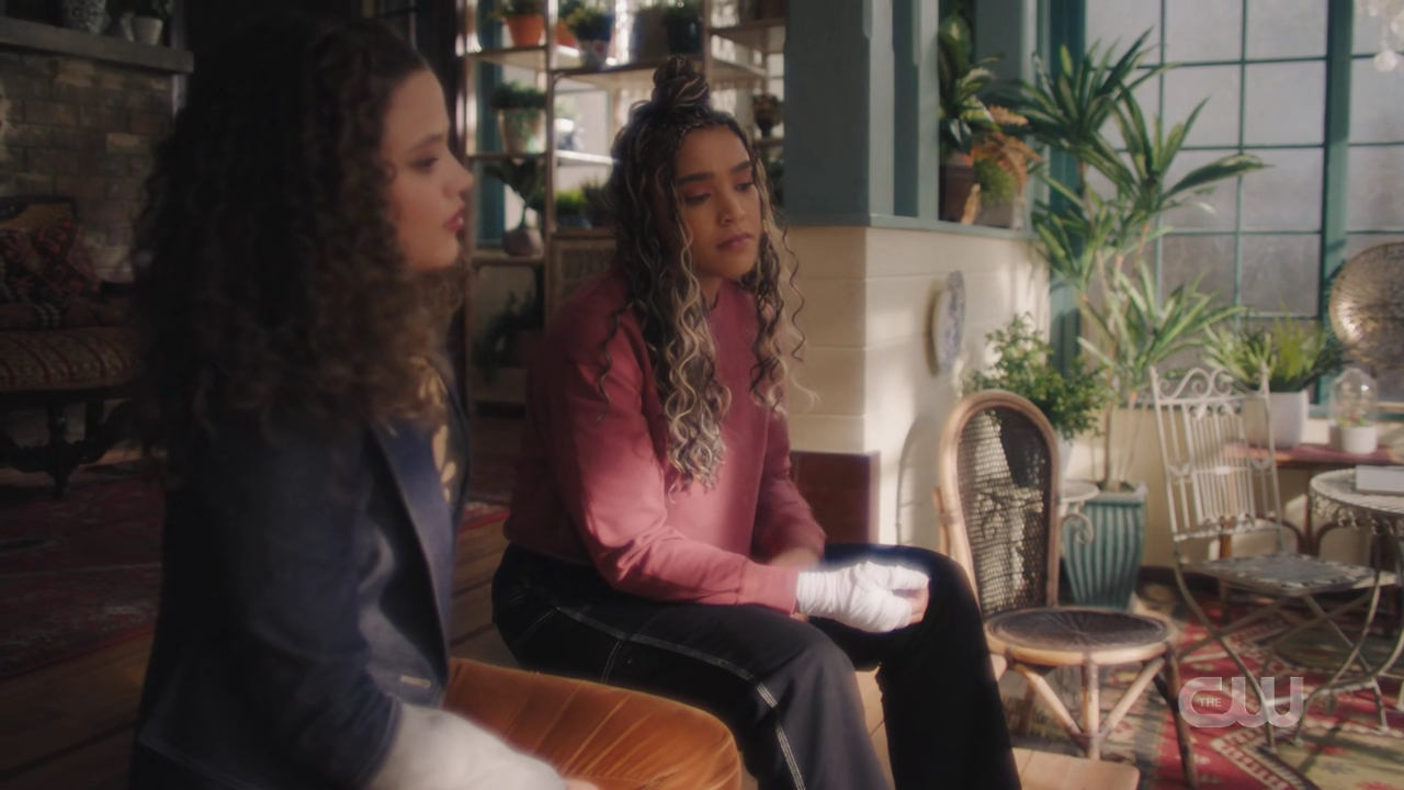 charmed-online-dot-nl_Charmed4x08Unveiled0846.jpg