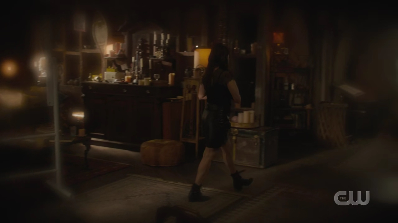 charmed-online-dot-nl_Charmed4x08Unveiled0869.jpg