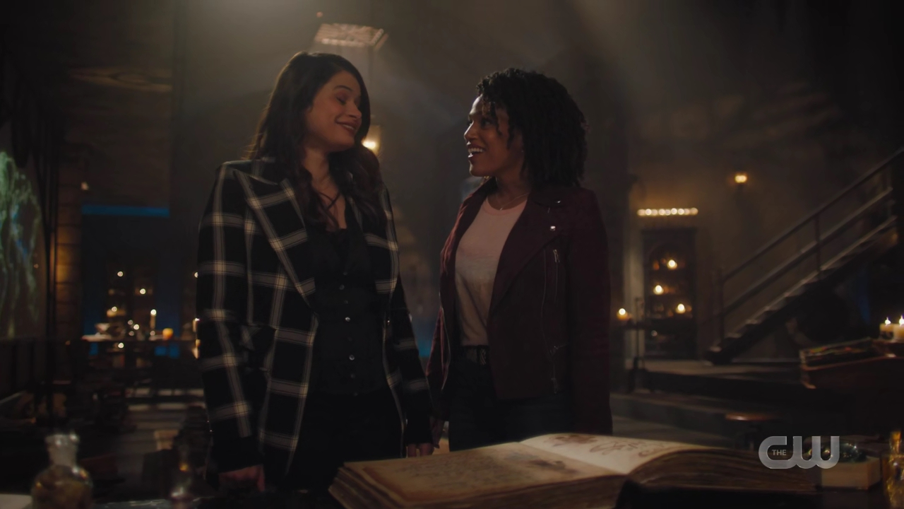 charmed-online-dot-nl_Charmed4x08Unveiled0912.jpg