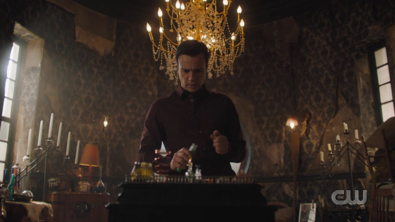 charmed-online-dot-nl_Charmed4x08Unveiled0917.jpg