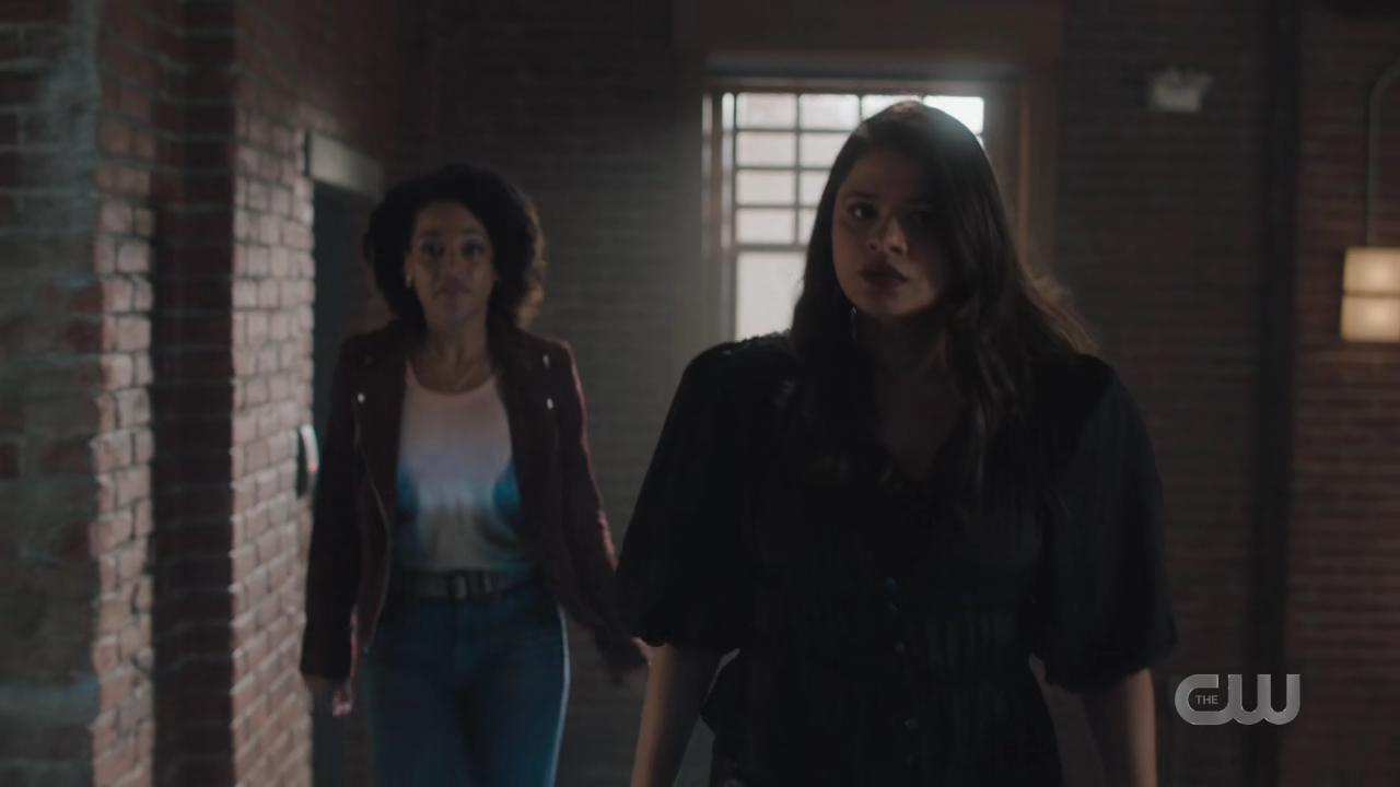 charmed-online-dot-nl_Charmed4x08Unveiled1242.jpg