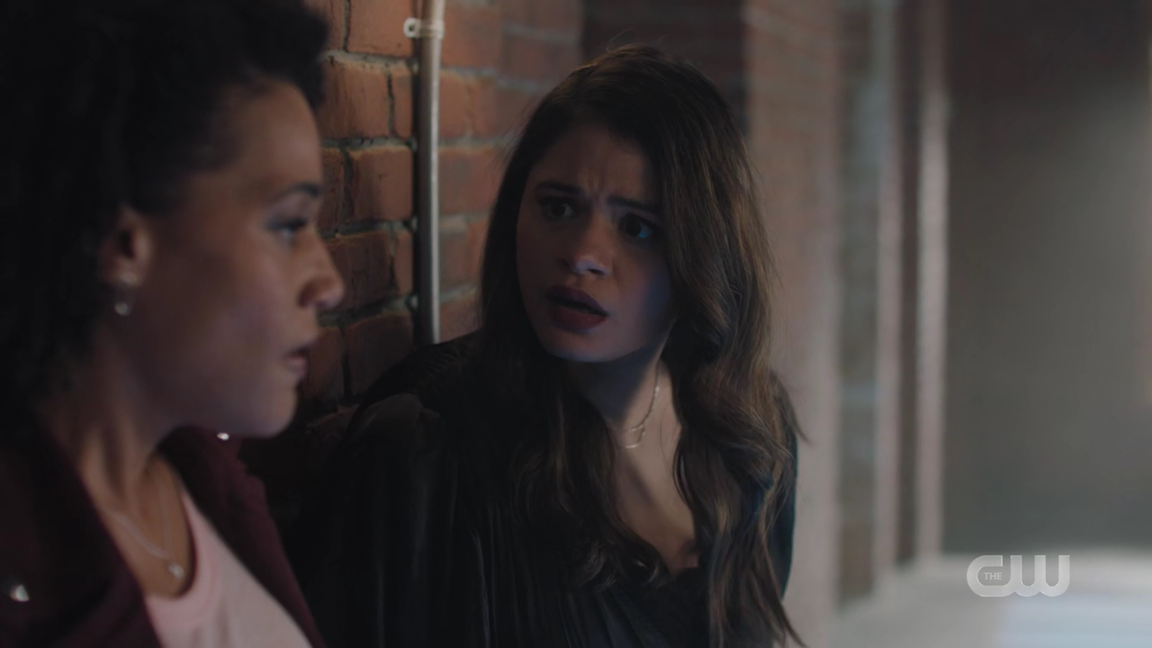 charmed-online-dot-nl_Charmed4x08Unveiled1251.jpg