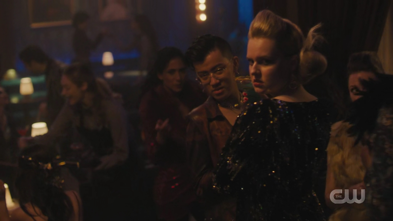 charmed-online-dot-nl_Charmed4x08Unveiled1295.jpg
