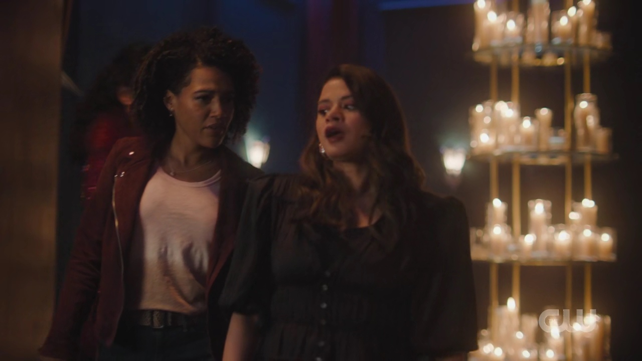charmed-online-dot-nl_Charmed4x08Unveiled1298.jpg