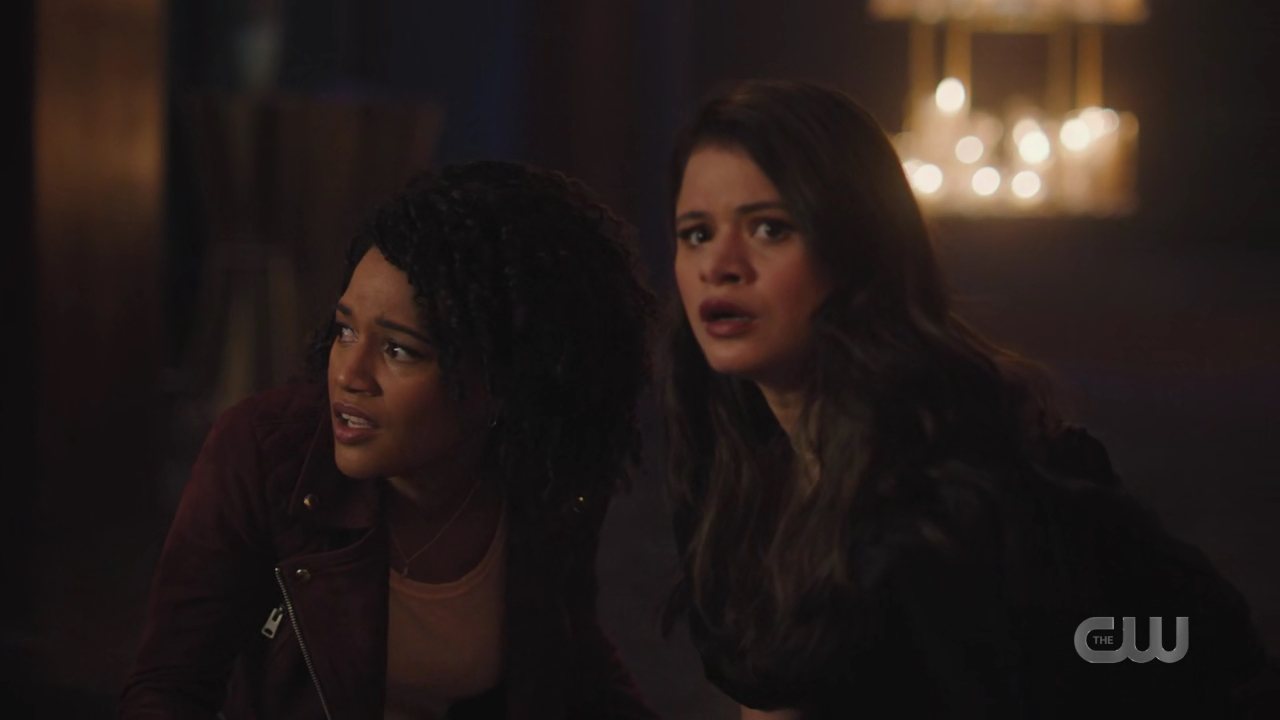 charmed-online-dot-nl_Charmed4x08Unveiled1310.jpg